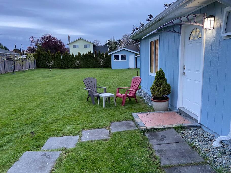 Adorable 2-Bedroom Guesthouse With Free Parking Victoria Esterno foto